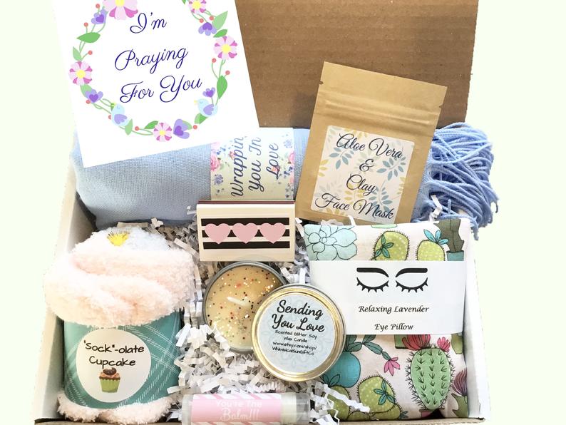 CHEMO QUEEN KIT - Cancer Care Package for her- Best Gift for Cancer Patient  - Chemo Care package for her - Cancer Gift Basket - Cancer Patient Gift
